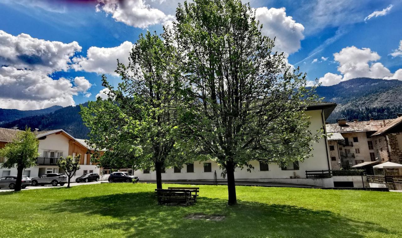 Appartement Trilocale Mansardato Nel Cuore Della Val Di Fiemme à Ziano di Fiemme Extérieur photo